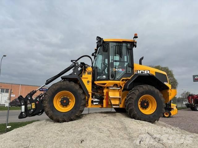 JCB 413 S Kolesni nakladalci