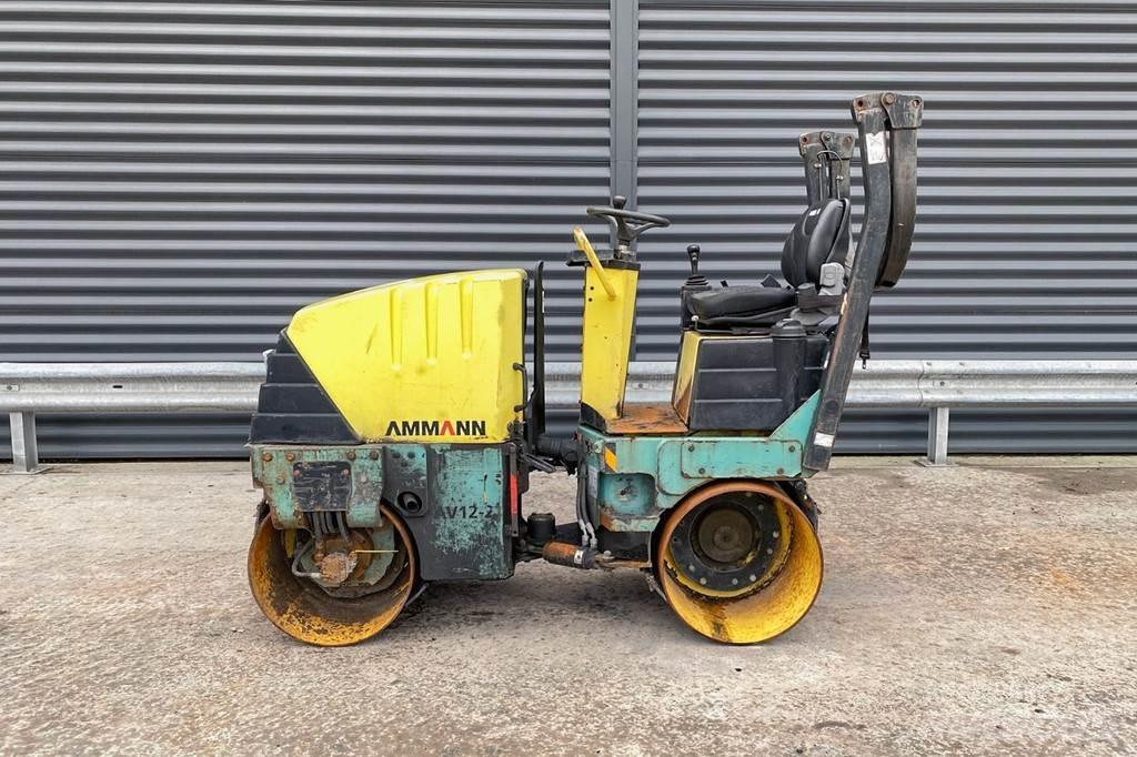Ammann AV 12-2 Dvojni valjarji
