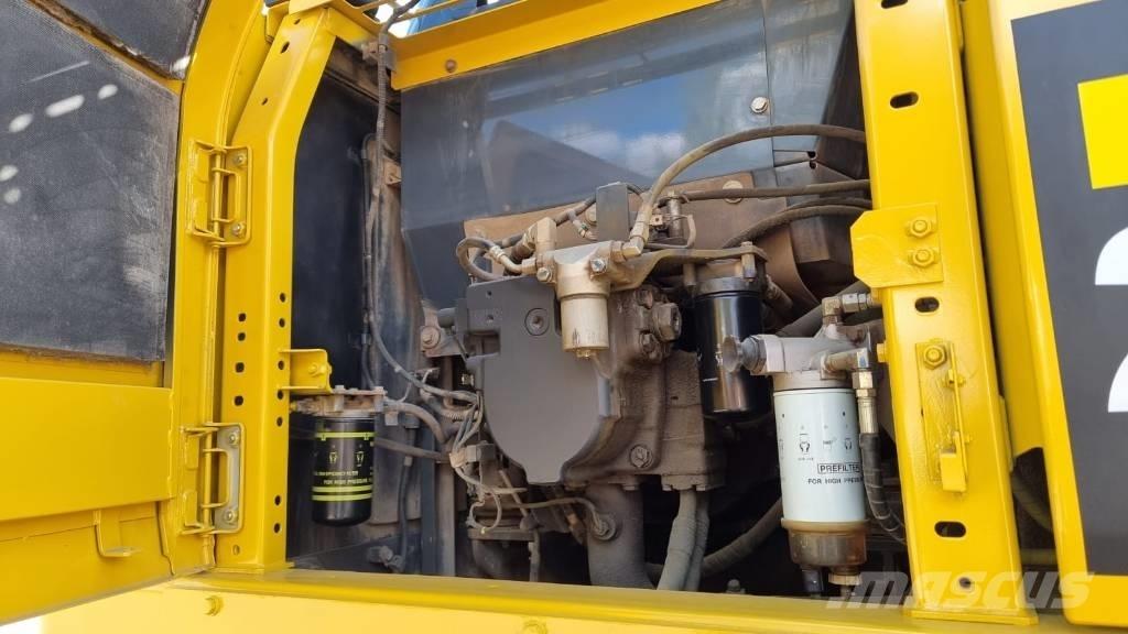 Komatsu PC 210 LC-11 Bagri goseničarji