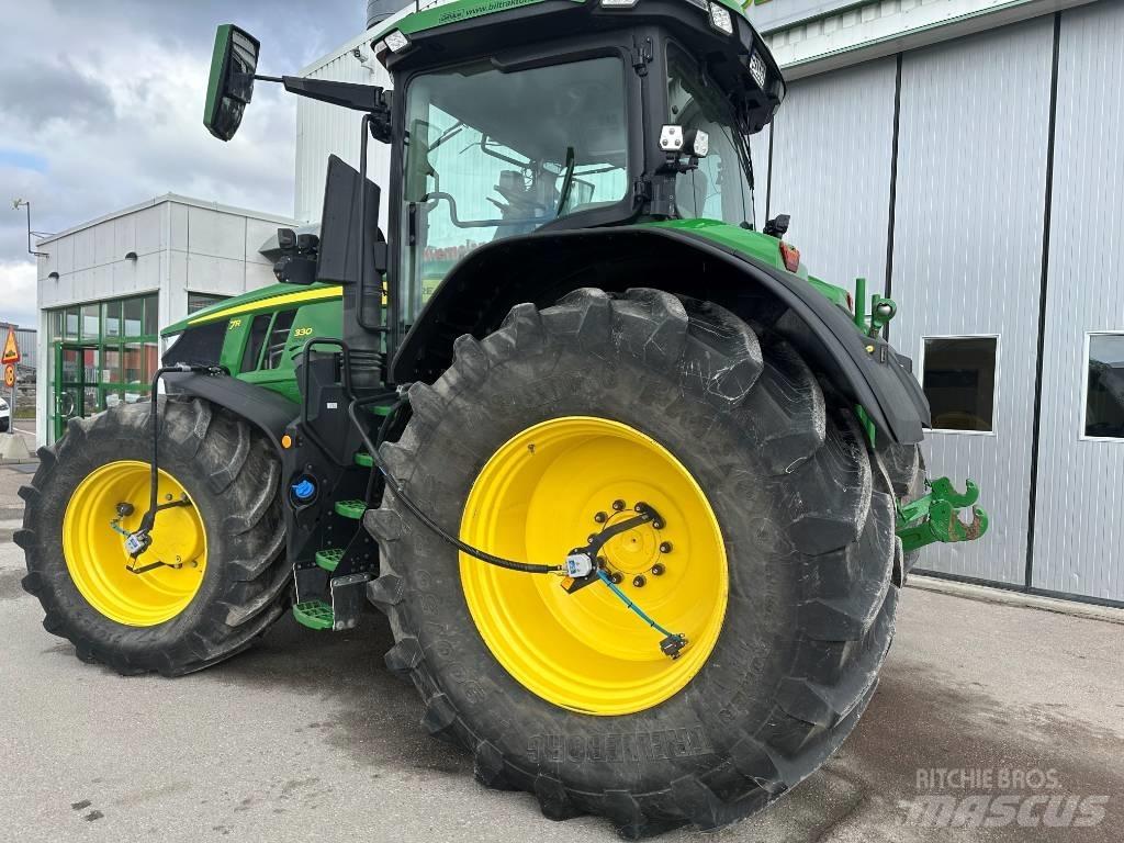 John Deere 7R 330 Traktorji