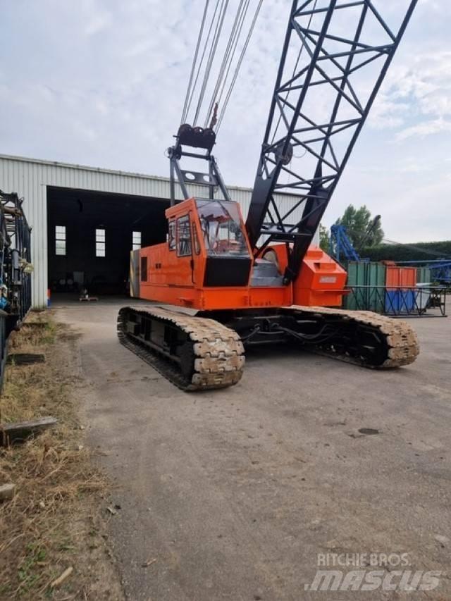 Hitachi KH 180-3 Dvigala na gosenicah