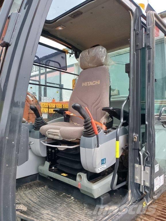 Hitachi ZX130 Bagri goseničarji