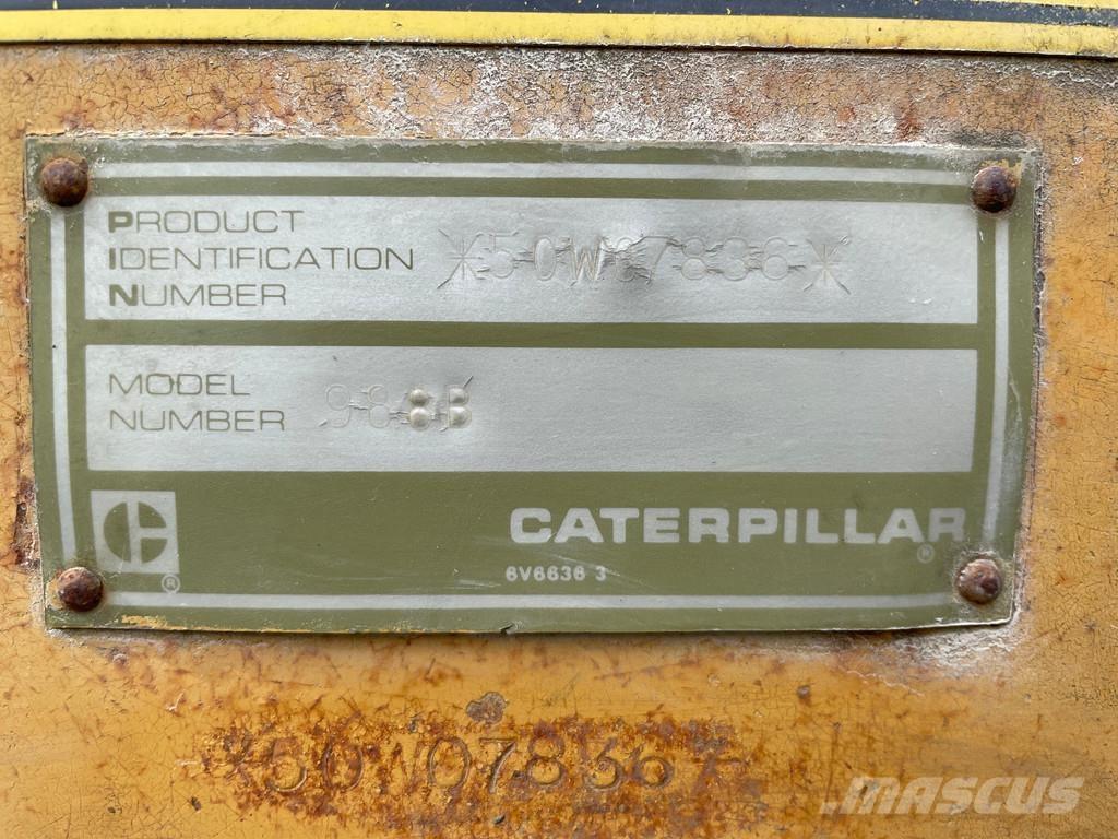 CAT 988B Kolesni nakladalci