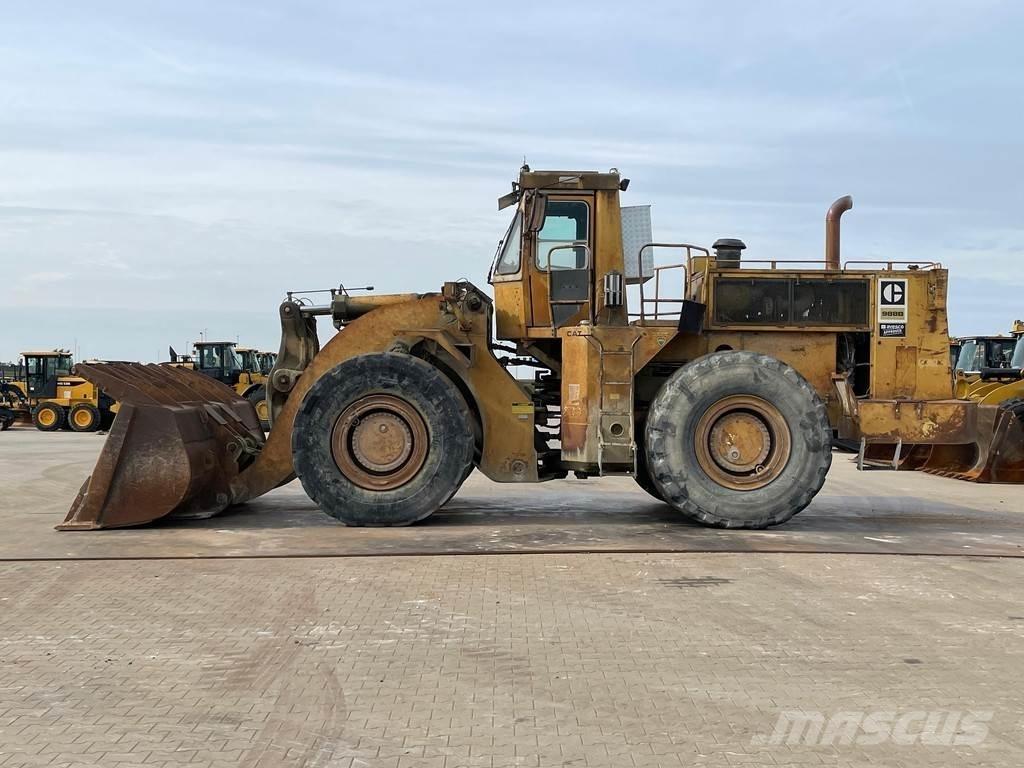 CAT 988B Kolesni nakladalci