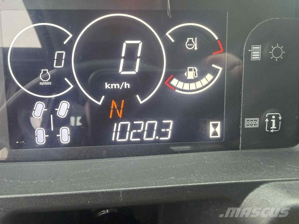 John Deere 865M UTV-ji