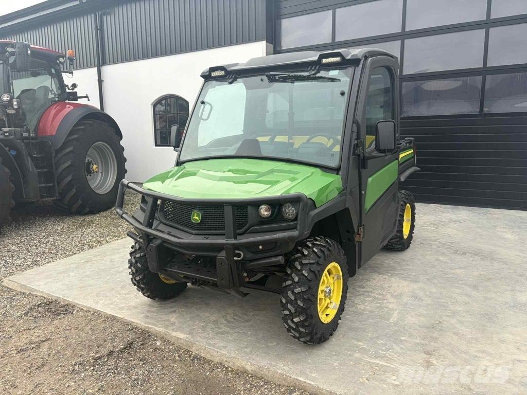 John Deere 865M UTV-ji