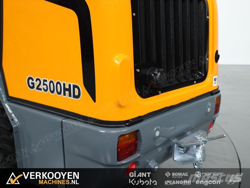 GiANT G2500 HD Kolesni nakladalci