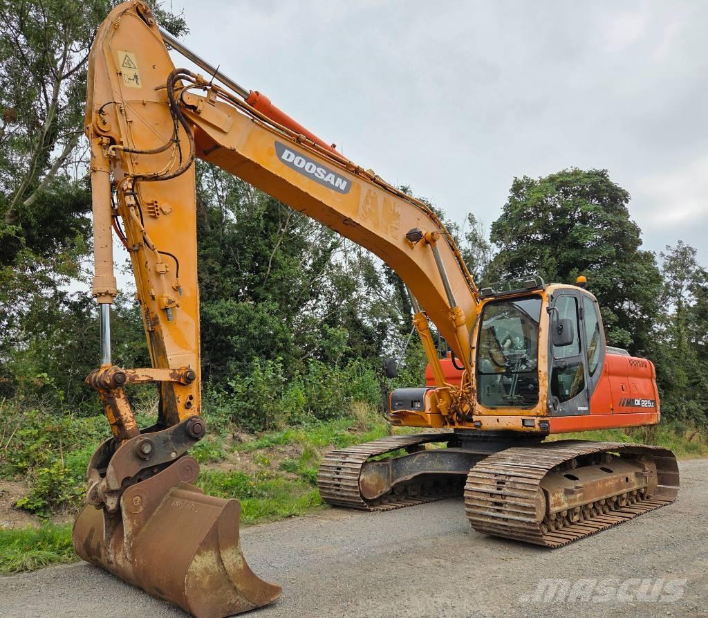 Doosan DX 225 LC Bagri goseničarji