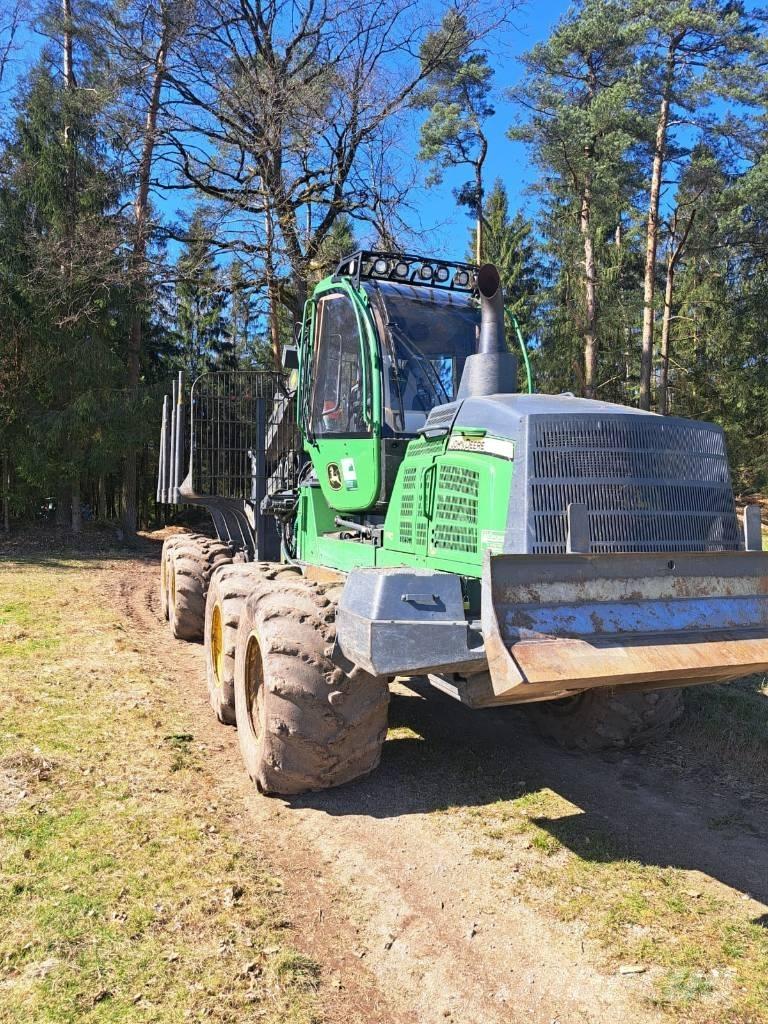 John Deere 1110 G Forwarderji