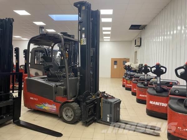 Manitou ME320 Terenski viličar