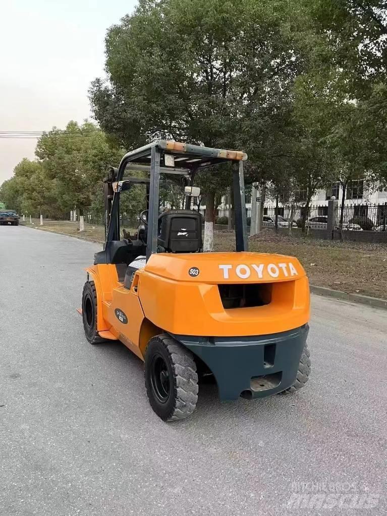 Toyota FD 50 Dizelski viličarji