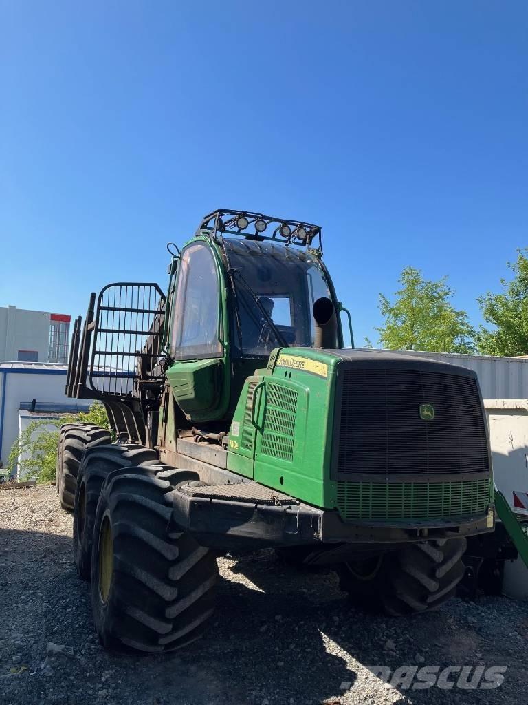 John Deere 1110 E Forwarderji