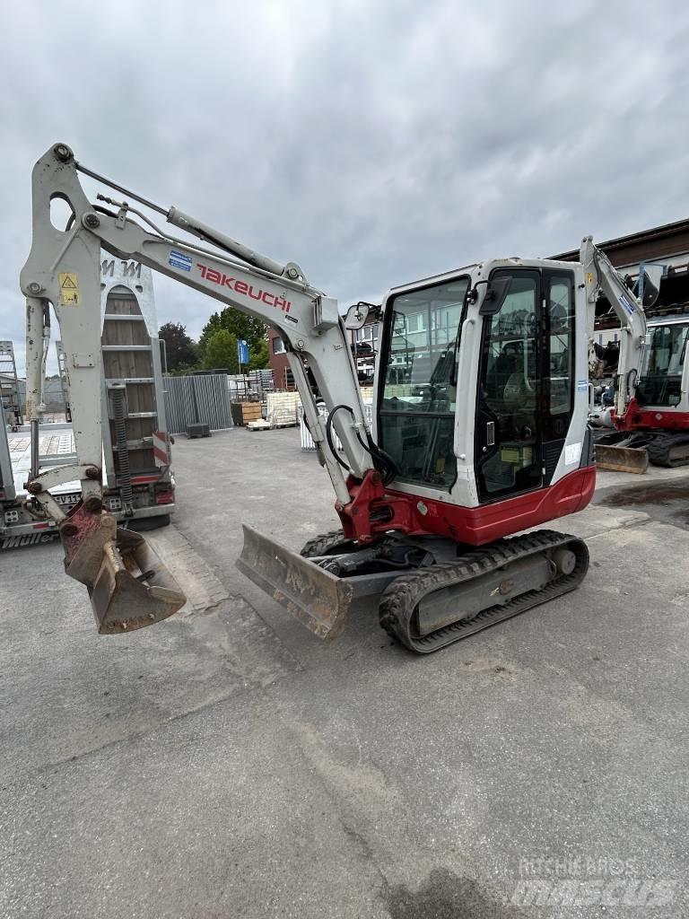 Takeuchi TB 228 Mini bagri <7t