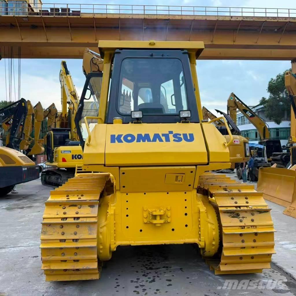 Komatsu D65PX-12E Buldožerji goseničarji