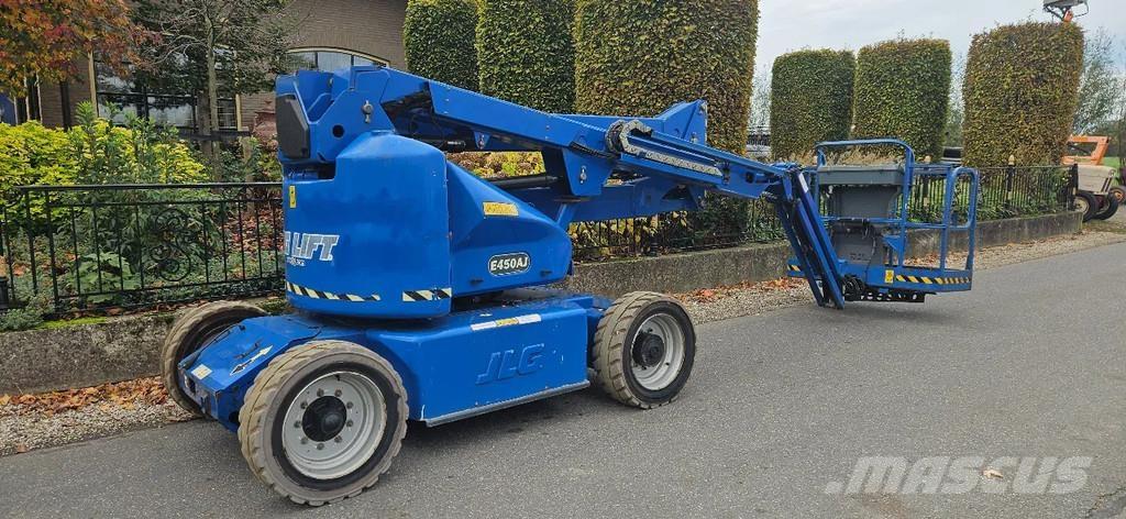 JLG E450aj Zglobne dvižne ploščadi