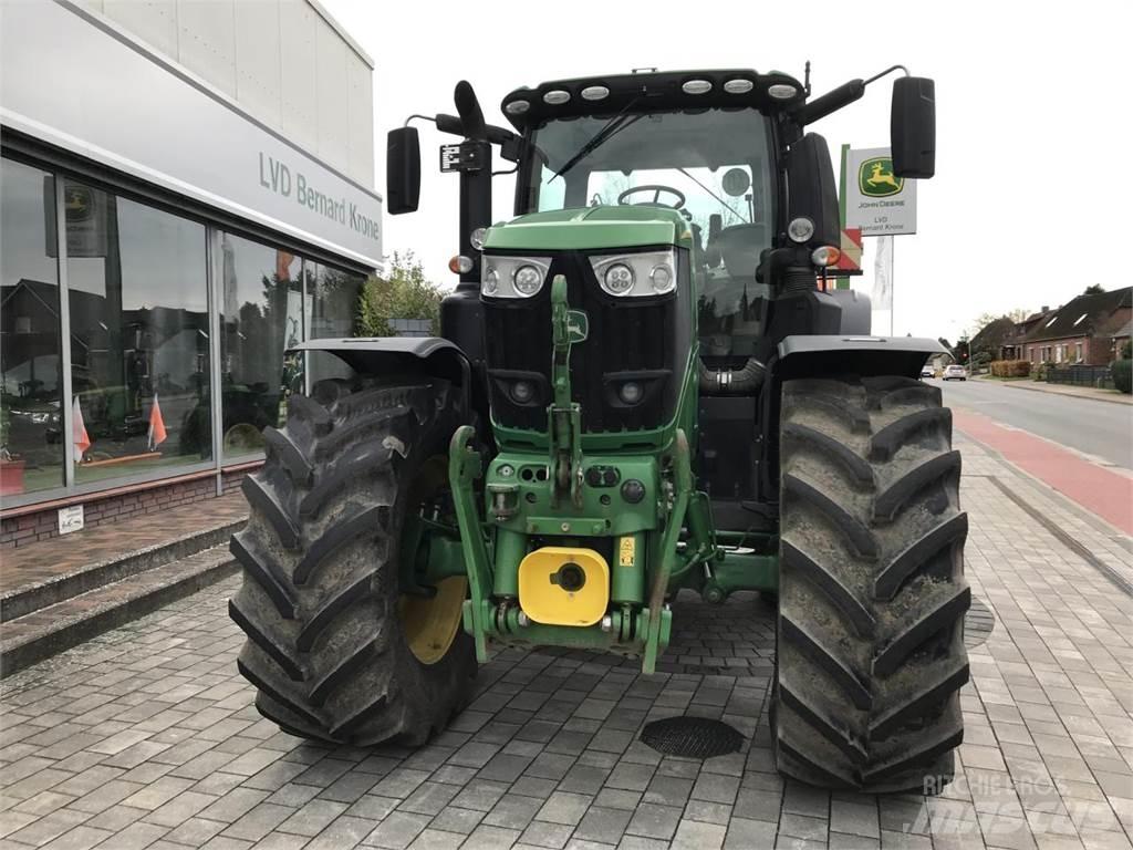 John Deere 6250R Traktorji