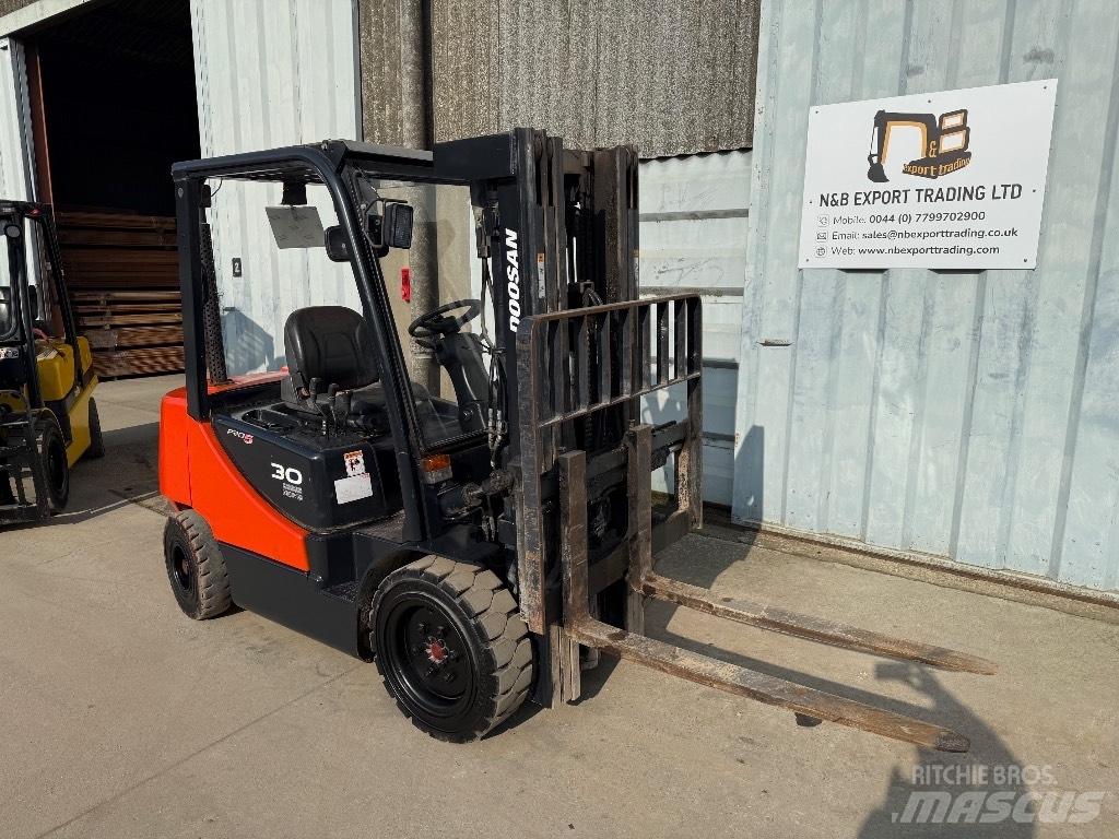 Doosan D 30 Dizelski viličarji