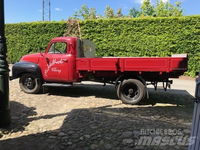 Opel blitz Tovornjaki s kesonom/platojem