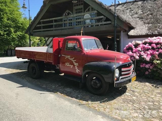 Opel blitz Tovornjaki s kesonom/platojem