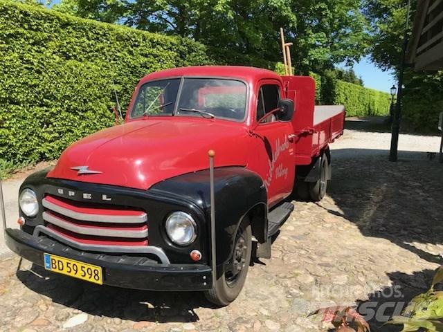 Opel blitz Tovornjaki s kesonom/platojem
