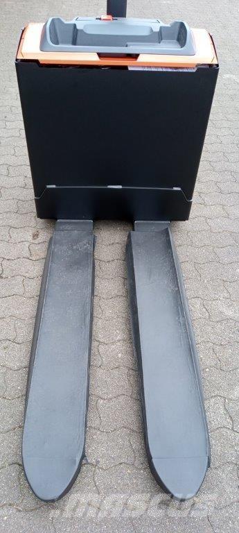 Toyota LWE 200 Ročni električni viličar