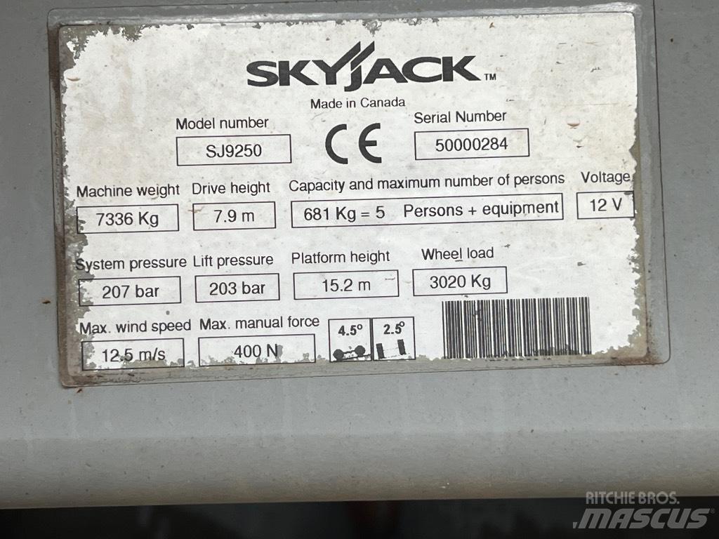 SkyJack SJ 9250 Škarjaste dvižne ploščadi