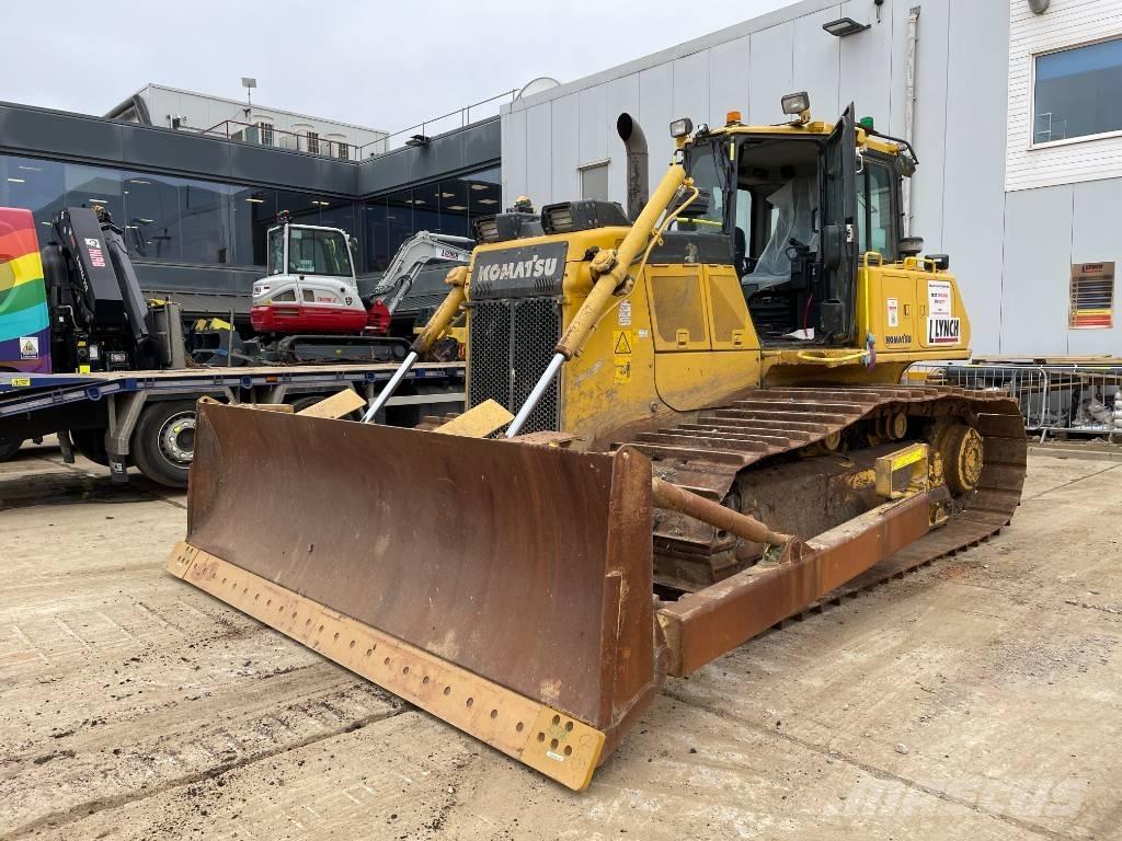 Komatsu D 65 PX-18E0 Buldožerji goseničarji