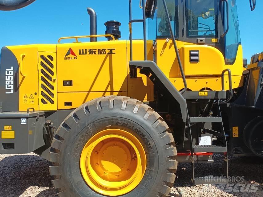 SDLG LG956F Kolesni nakladalci