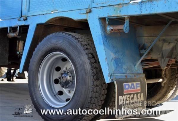 DAF 1900 Turbo Tovornjaki s kesonom/platojem