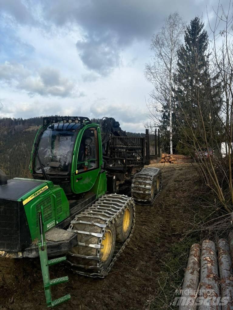 John Deere 1110 E Forwarderji