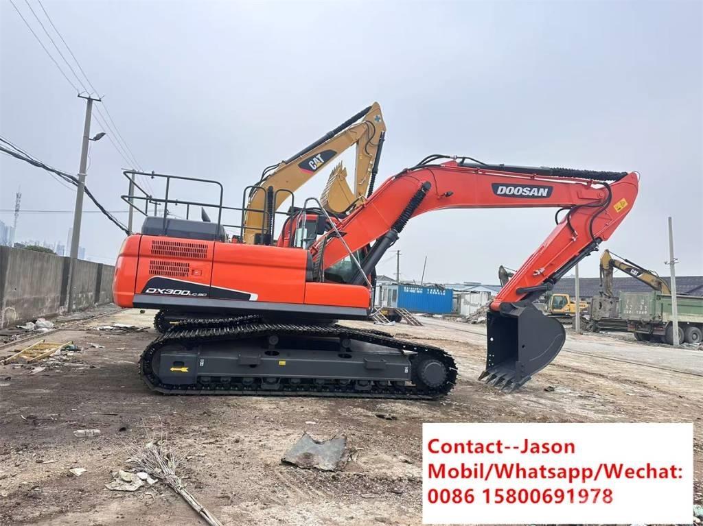 Doosan DX 300 LCA Bagri goseničarji