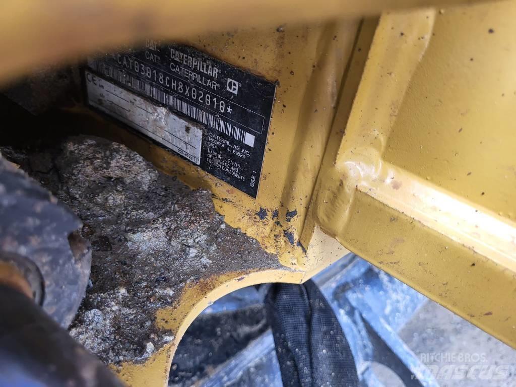 CAT 301.8 NG Mini bagri <7t