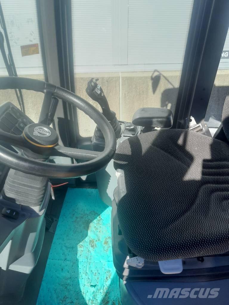Volvo L35GS Kolesni nakladalci