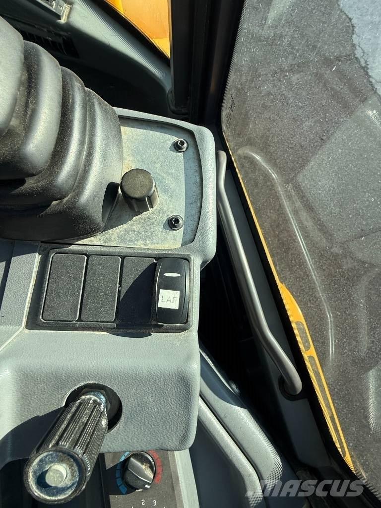 Volvo L30G Speeder Kolesni nakladalci
