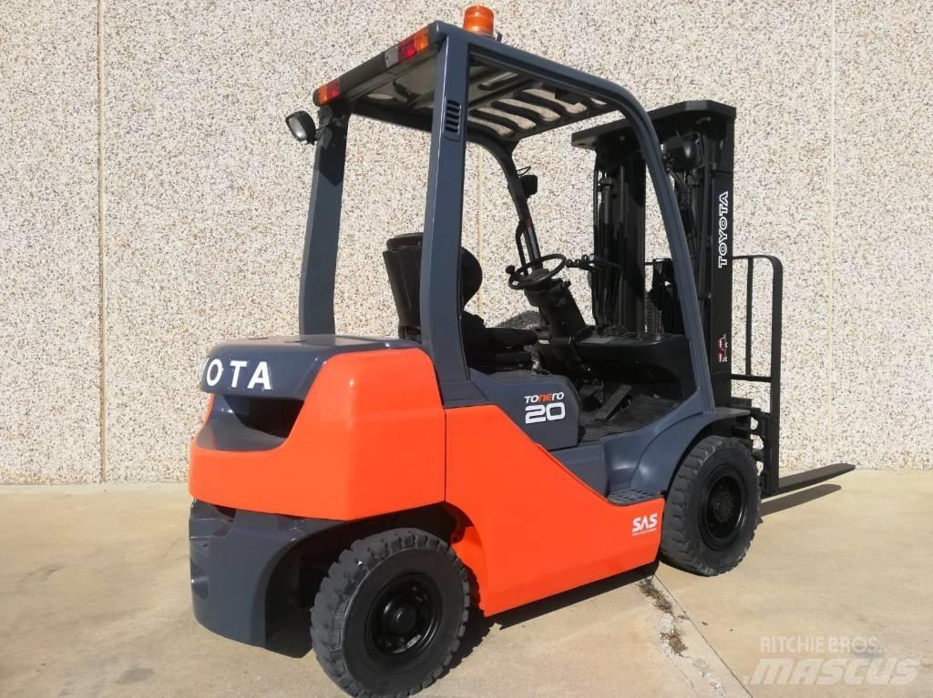 Toyota 02-8 FG F 20 Plinski viličarji