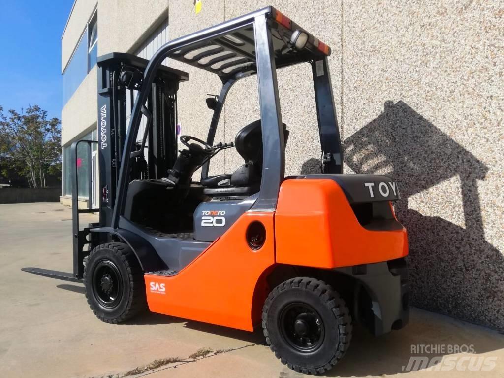 Toyota 02-8 FG F 20 Plinski viličarji