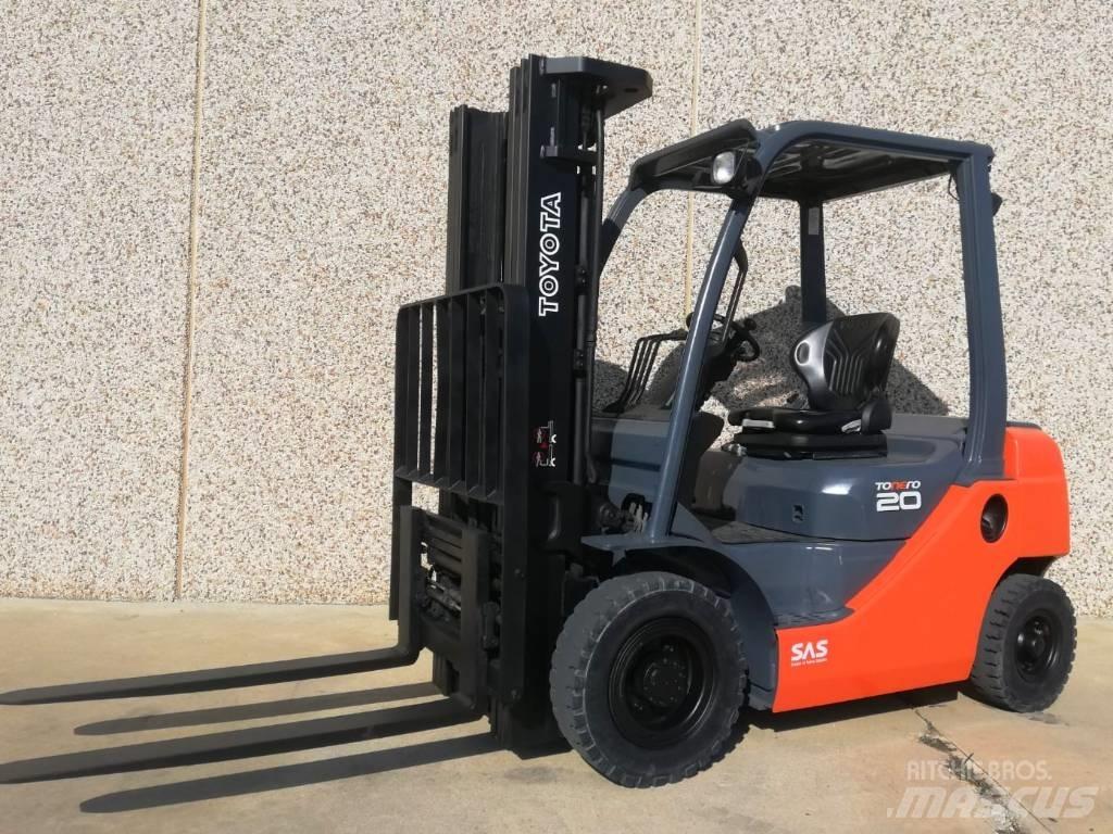 Toyota 02-8 FG F 20 Plinski viličarji