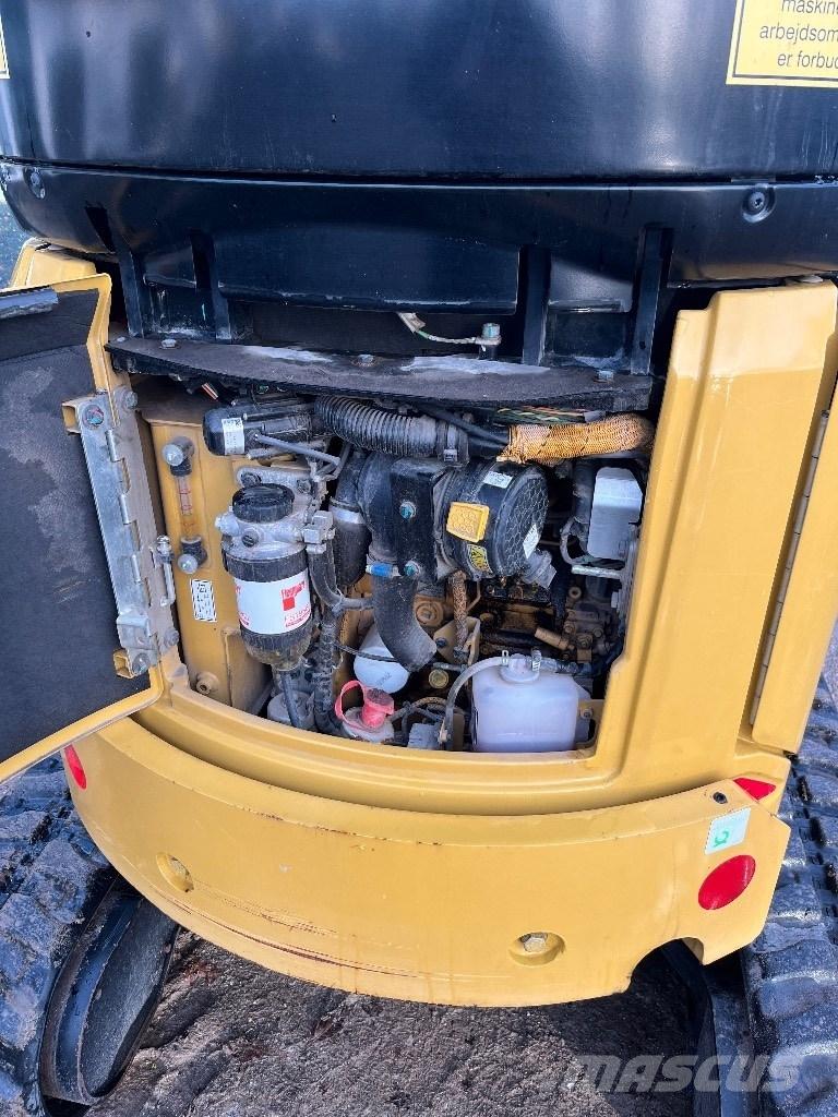 CAT 302 Mini bagri <7t