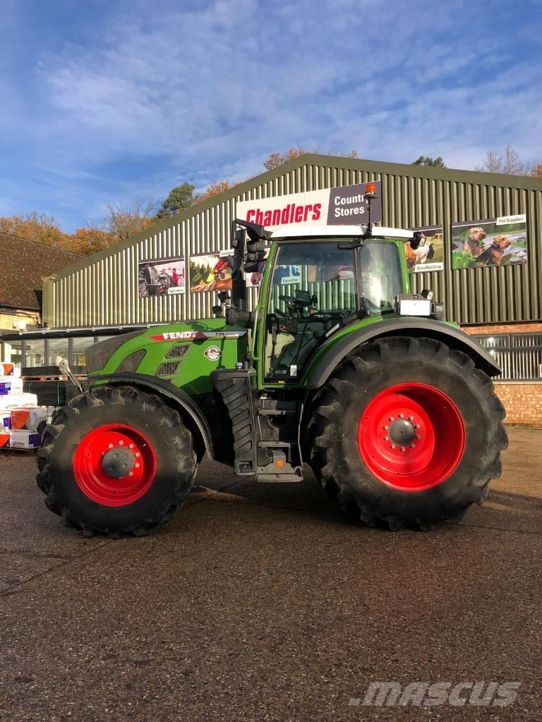 Fendt 720 Vario Traktorji