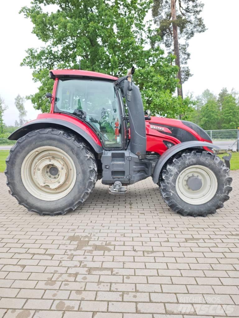 Valtra T 234 Direct Traktorji