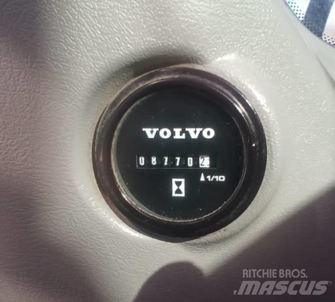 Volvo EW 180 E Bagri na kolesih
