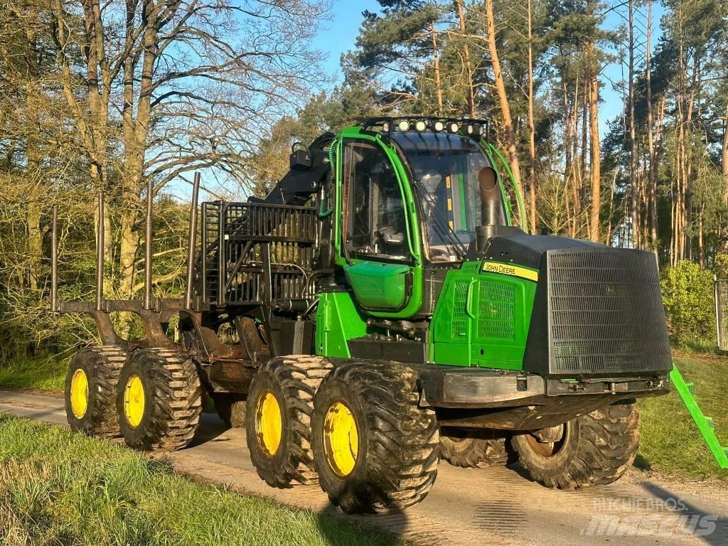 John Deere 1210 E Forwarderji