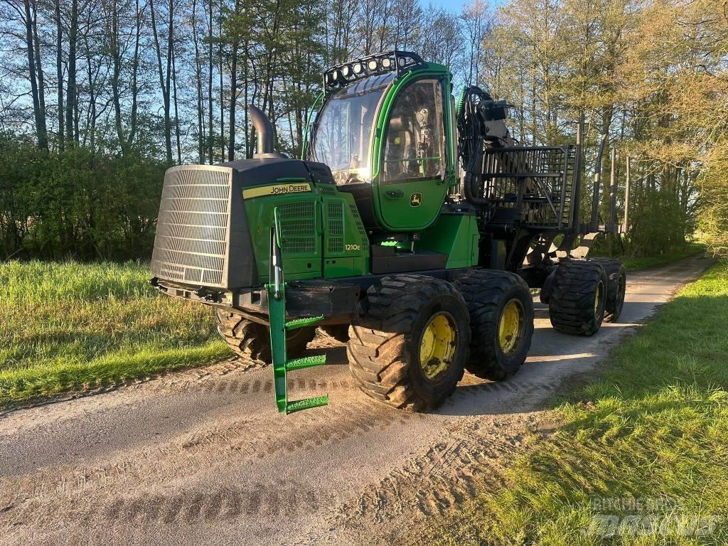John Deere 1210 E Forwarderji