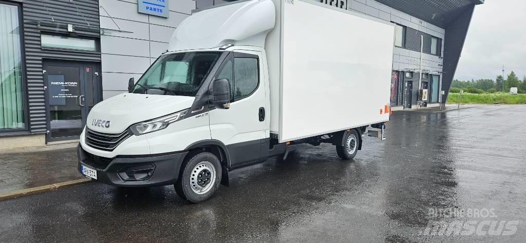 Iveco Daily 35S18A8 Zabojni kombi