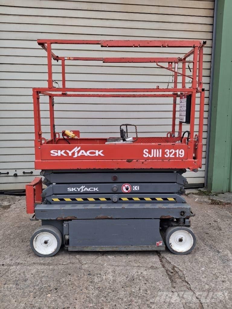 SkyJack SJ III 3219 Škarjaste dvižne ploščadi