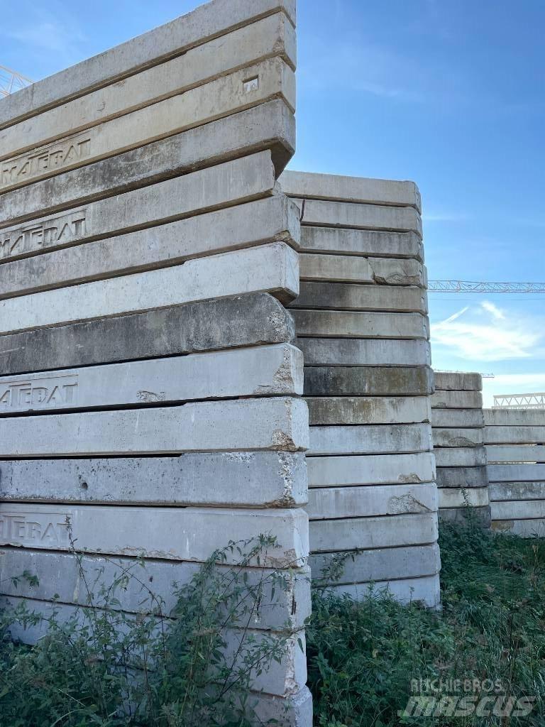Potain MD 238 Stolpni žerjavi