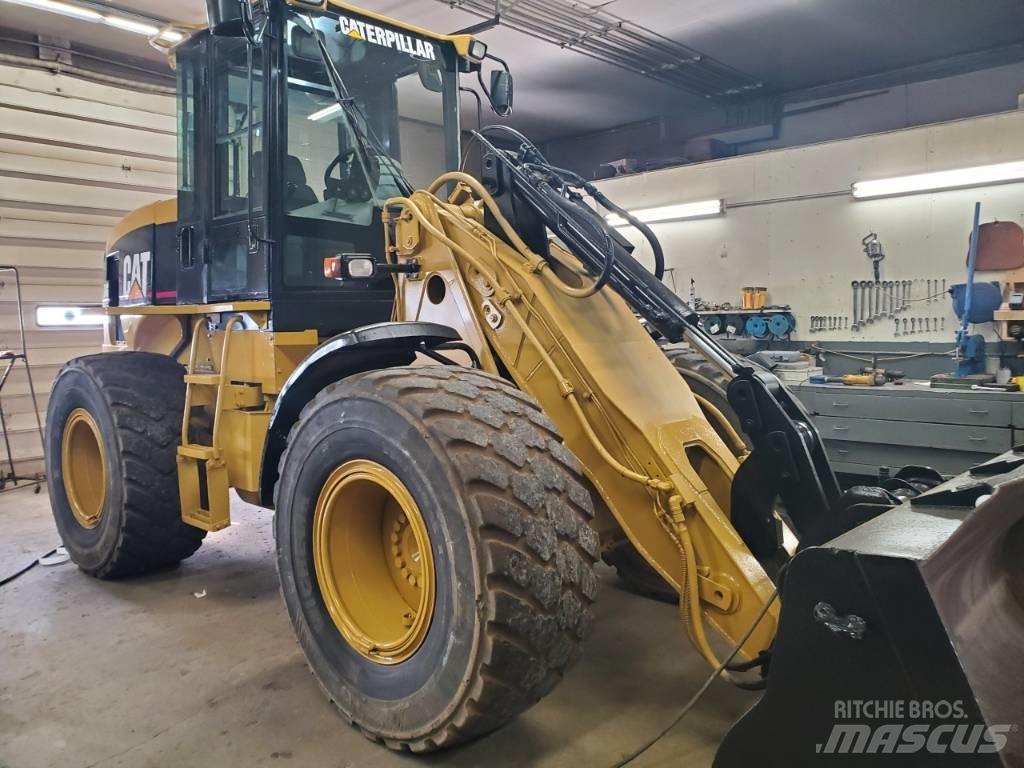 CAT 924 G Kolesni nakladalci