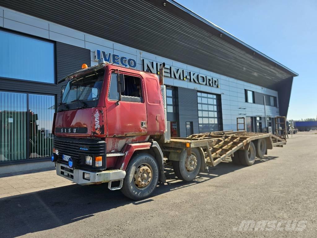 Sisu SM300 8X2 Tovornjaki za prevoz gozdnih strojev