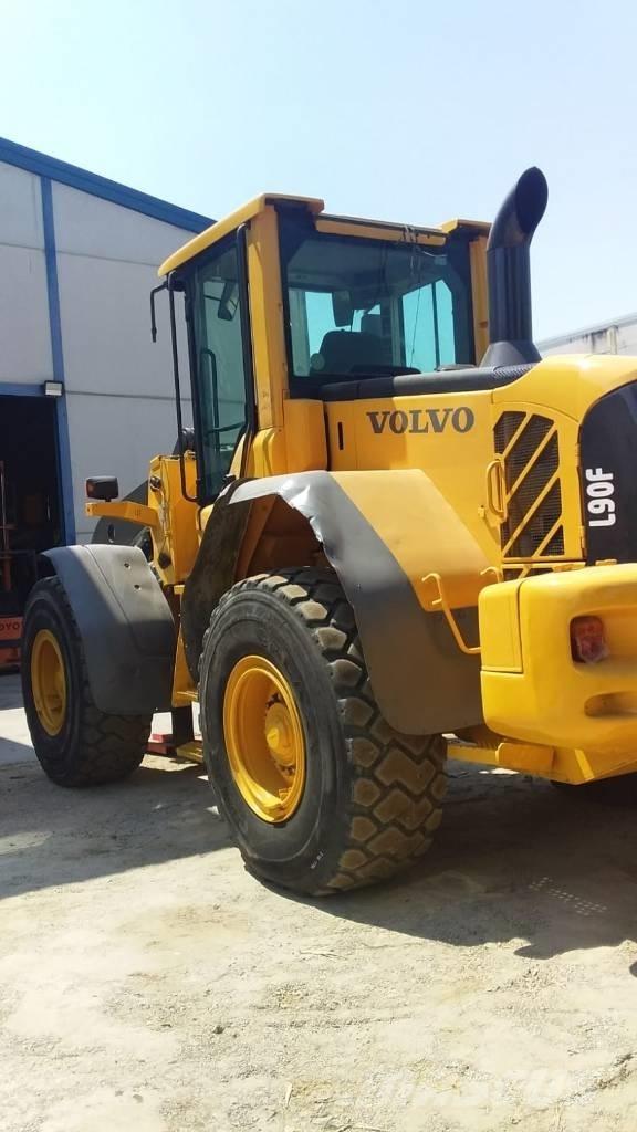 Volvo L90F Kolesni nakladalci