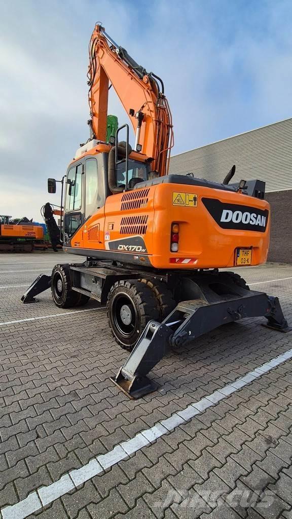 Doosan DX 170W-5 Bagri na kolesih